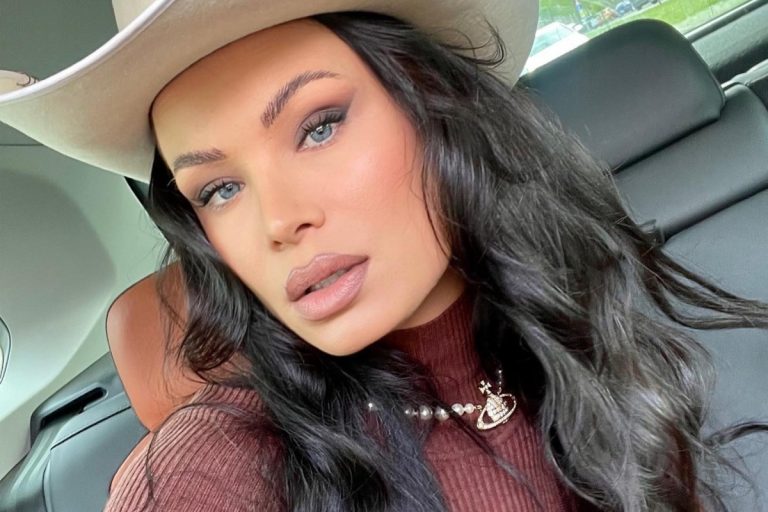 Irisha, asistenta de la ”Neatza”, răsfățată de un admirator secret. Cum încearcă bărbatul să o cucerească: “Casa mea seamănă cu o florărie” VIDEO EXCLUSIV