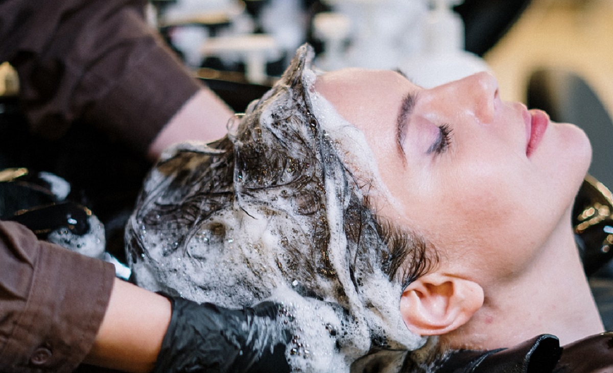 Cât șampon se folosește