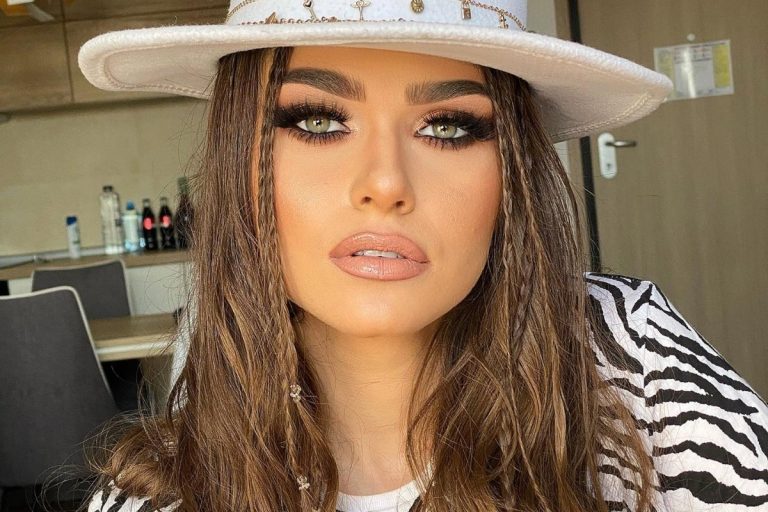 Theo Rose, primele declarații legate de sarcină. “E adevărat”. A rupt tăcerea și a vorbit despre perioada frumoasă pe care o trăiește