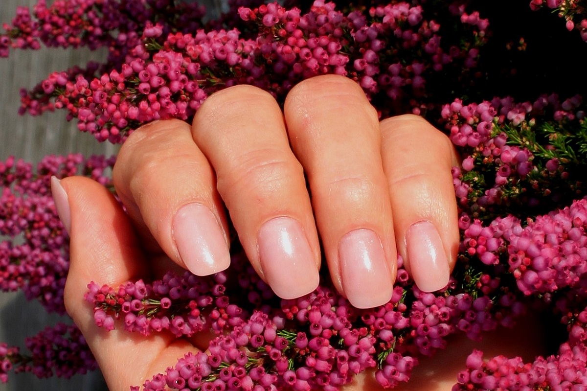Idei de manichiură pe care poți să le faci acasă