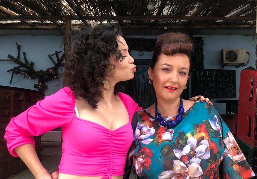 Prinsă între spectacole, Ecaterina Ladin are de gând să fie musafir de meserie în ziua de Crăciun