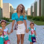 Andreea Bălan nu renunță la tradiție și pleacă cu fetele în vacanță la început de an (2)