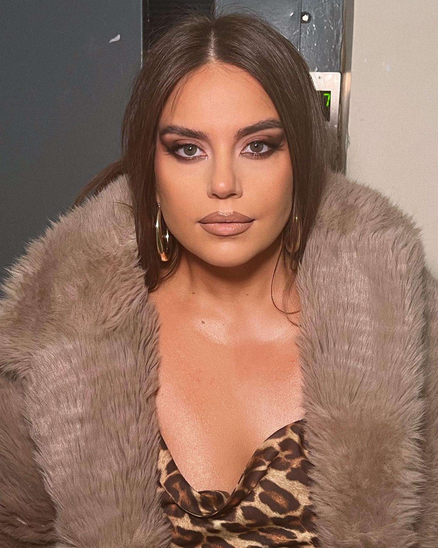 Ce obisnuieste sa faca Lorelei Bratu de Craciun