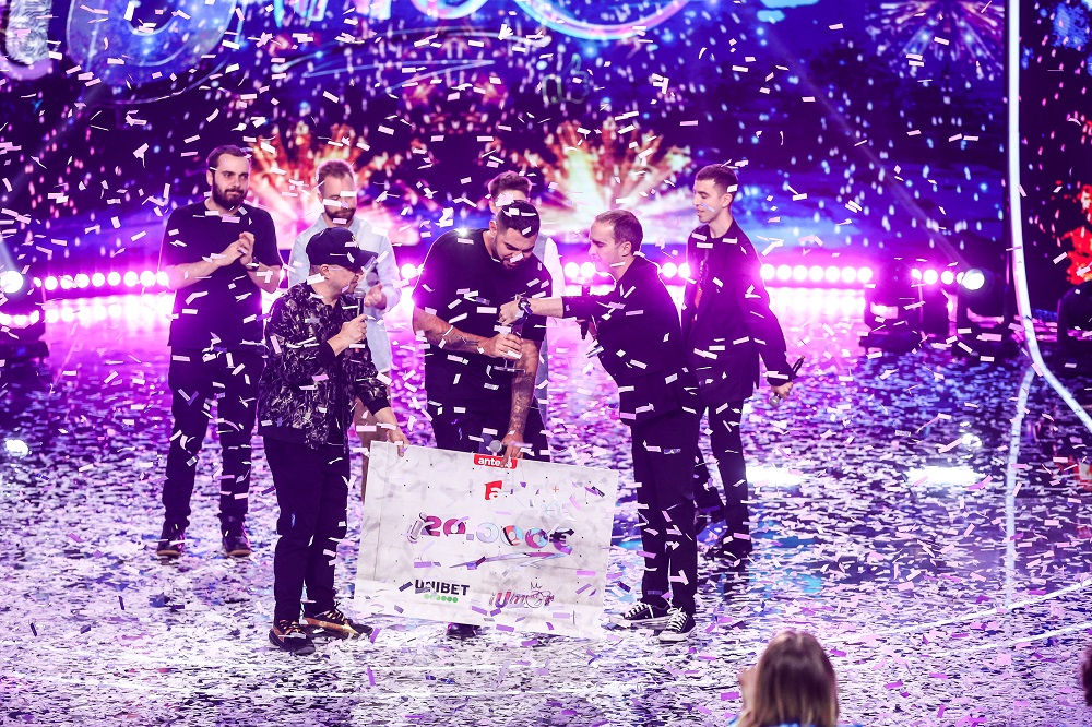 Cine a castigat iUmor sezonul 13