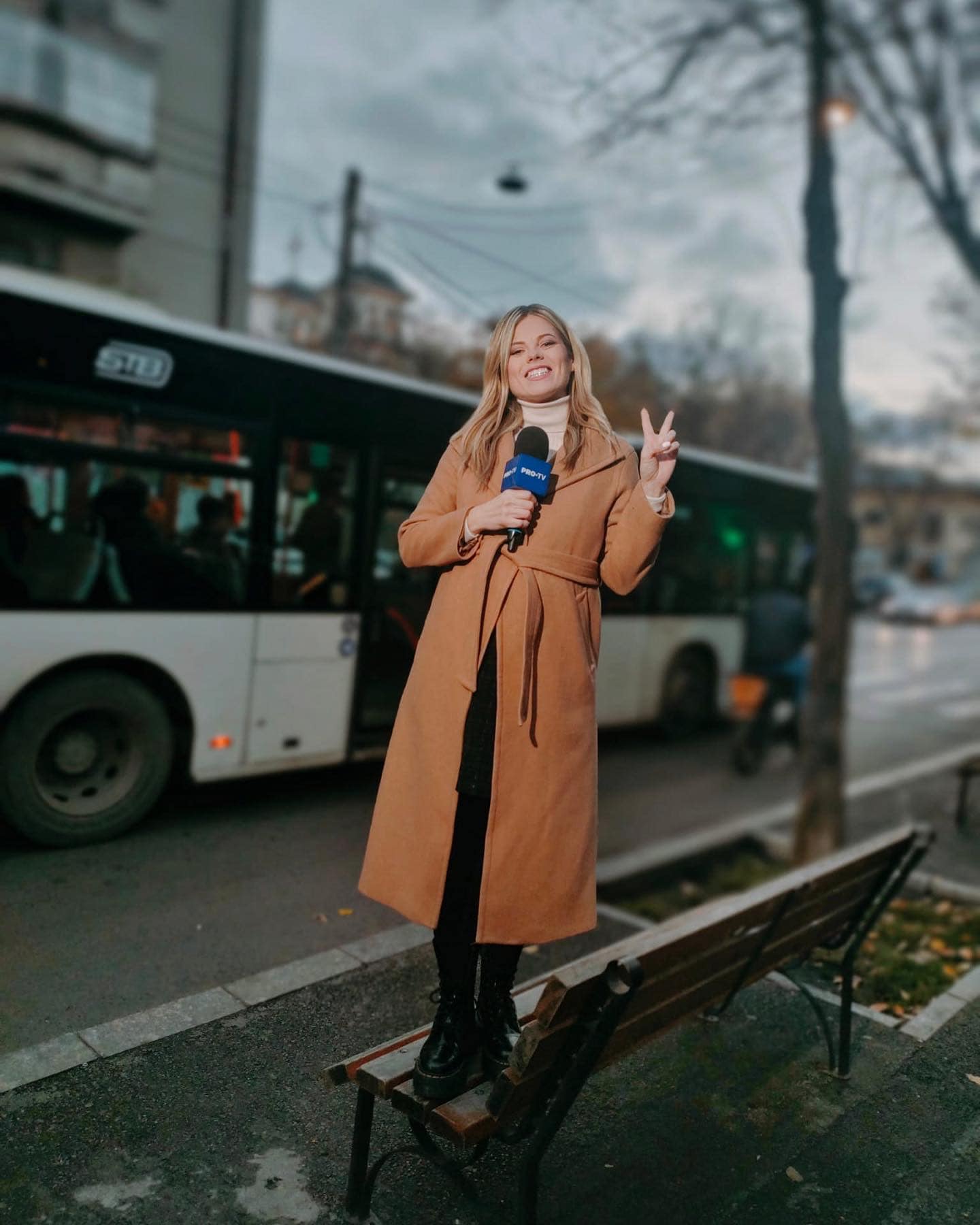 Cine o inlocuieste pe Roxana Hulpe la Pro TV