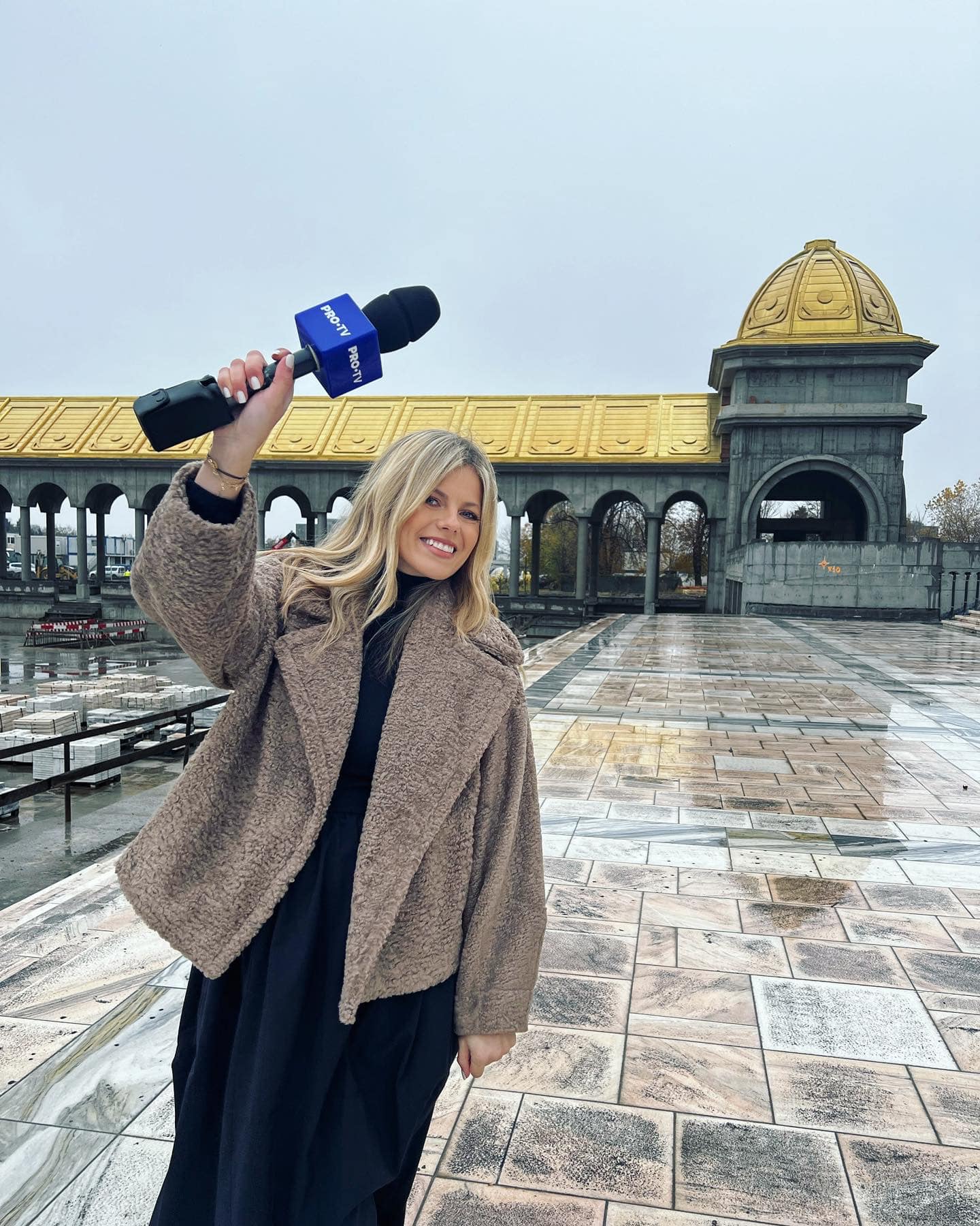 Cine o inlocuieste pe Roxana Hulpe la Pro TV