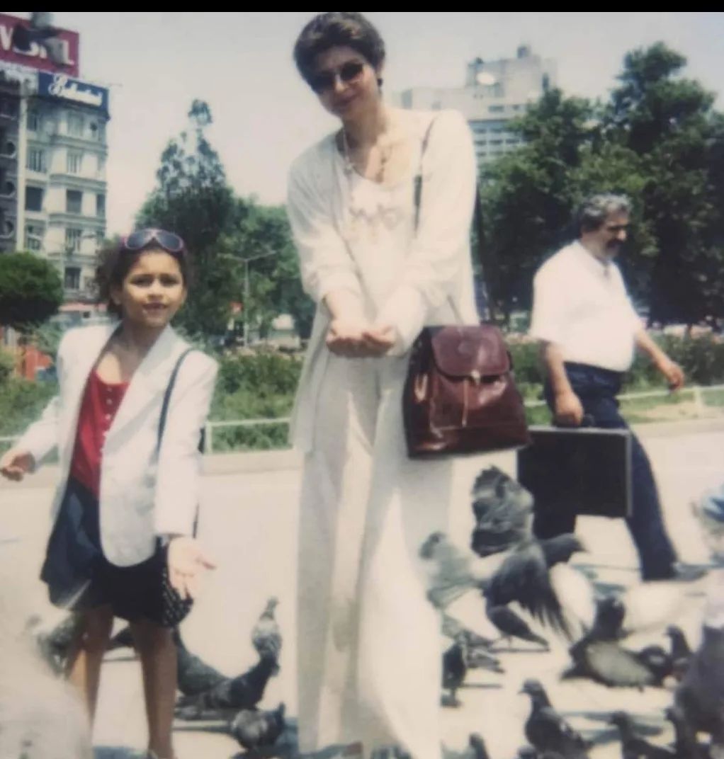 Moș Crăciun i-a îndeplinit dorința Majdei Aboulumosha din copilărie