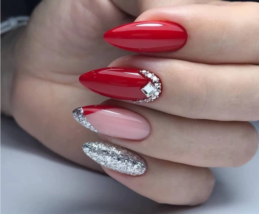 Modele unghii Crăciun 2022