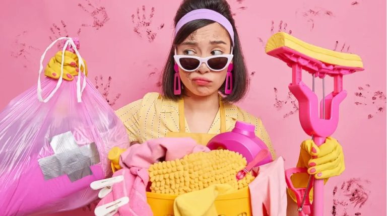 Obiectele care nu au ce căuta în dormitor. Atrag sărăcia