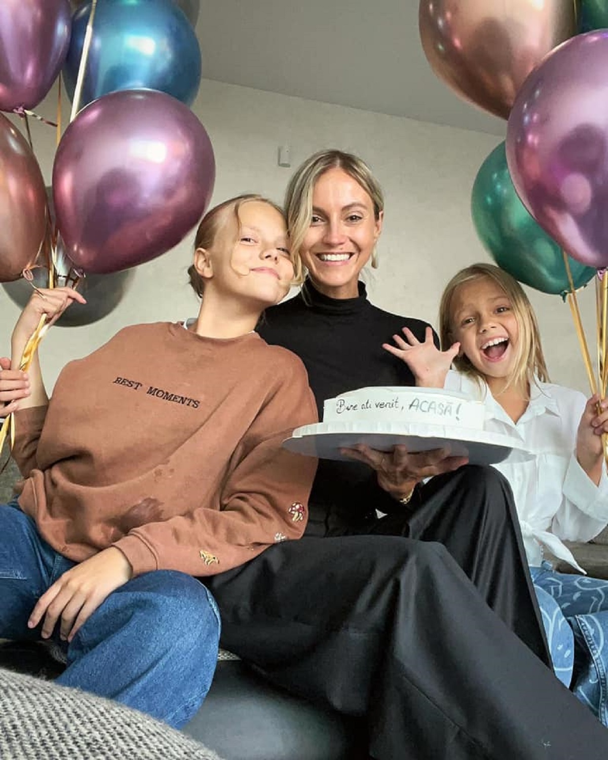 Andreea Perju, alături de fiicele ei