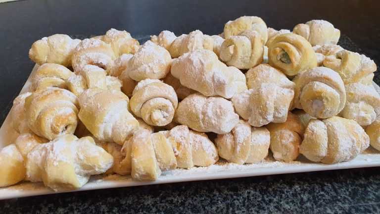 Cum se face aluatul pentru fursecuri. Se prepară rapid și poate fi folosit la diverse deserturi