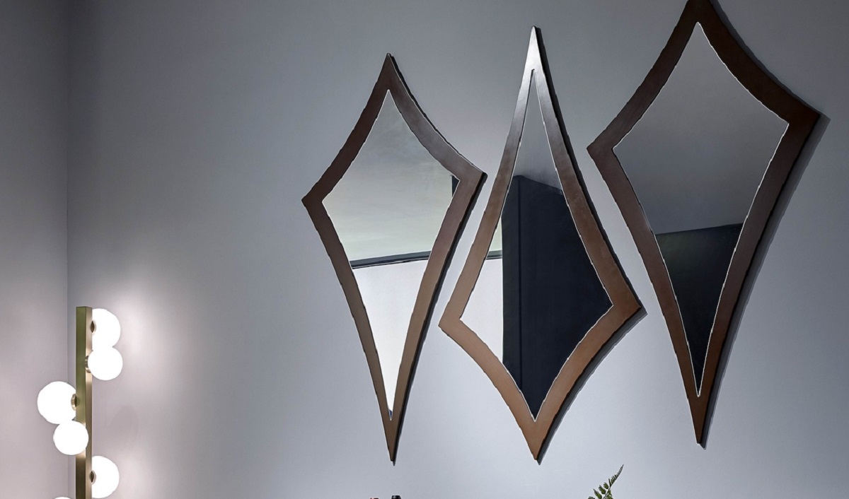 Nu e bine să așezi o oglindă rotundă la intrarea în casă