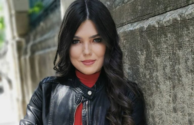 Motivul pentru care Paula Seling a ținut secret faptul că a adoptat o fetiță, în urmă cu 6 ani. „Elena mi-a spus mama din prima clipă”