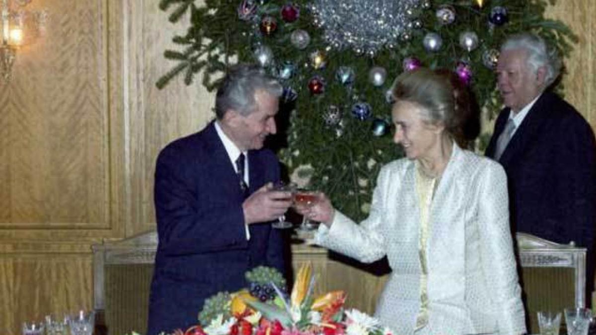 Cum sărbătoreau soții Ceaușescu de Crăciun și Revelion