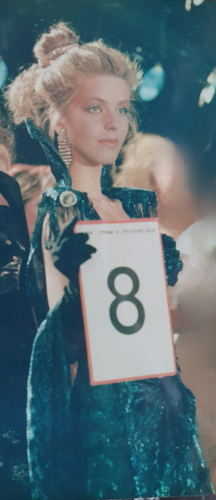 Imagini superbe cu Bianca Brad de acum 33 de ani