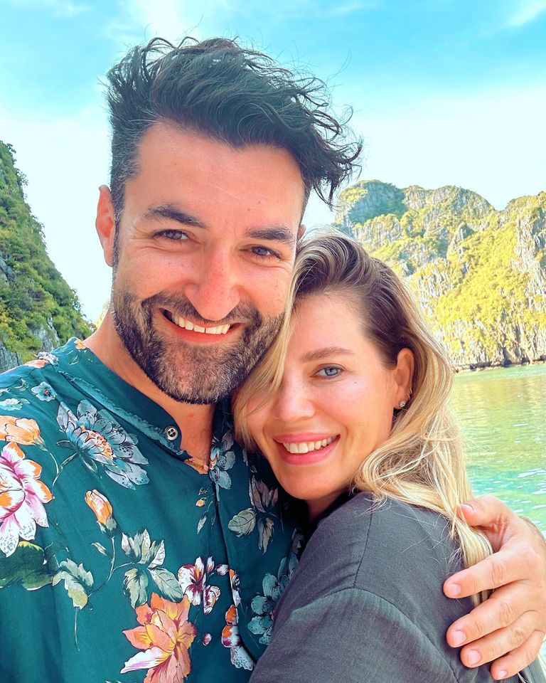 Cum s-au pozat Smiley și Gina Pistol în vacanța exotică