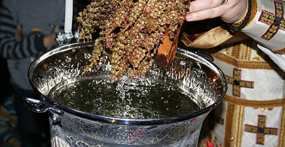 Când se folosește Agheasma Mare