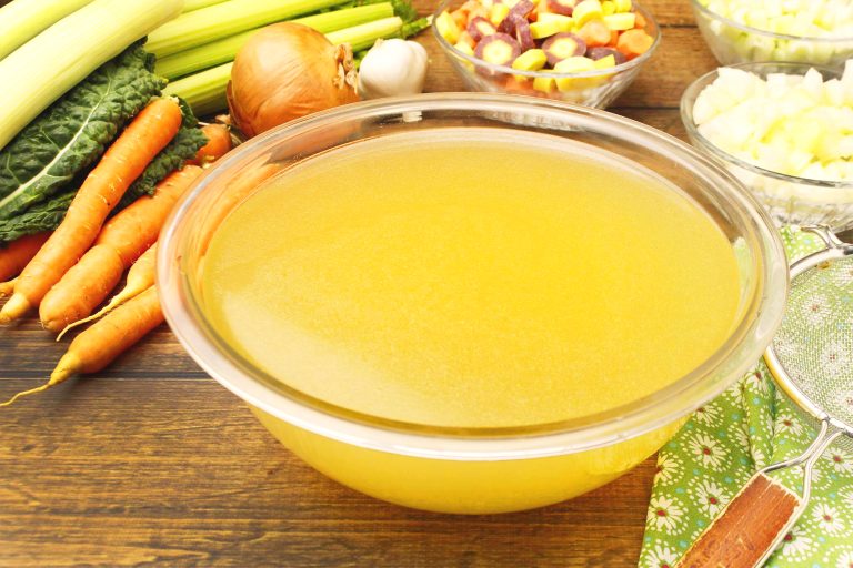 Cât borș se pune în ciorbă. Când se pune, de fapt. Multe gospodine fac asta greșit