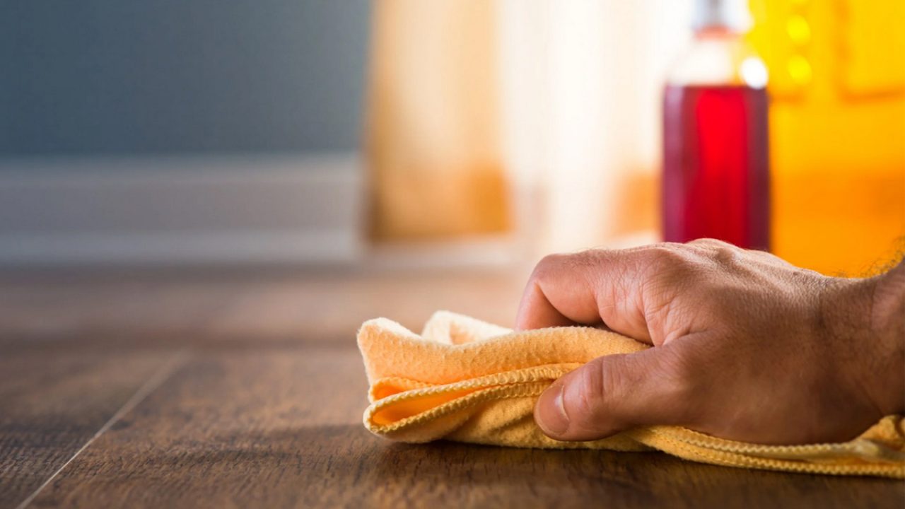 Cât de des trebuie să faci curat în casă