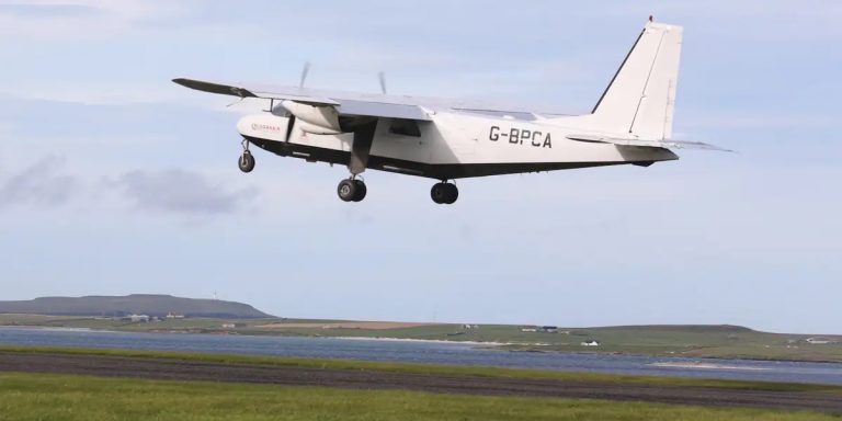 Cel mai scurt zbor comercial din lume: 90 de secunde între decolare și aterizare