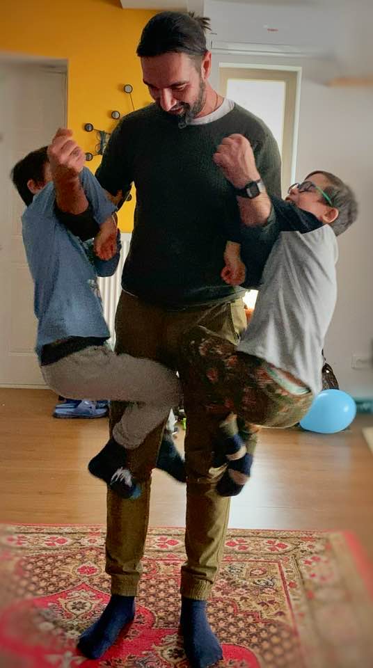 Cristina Bălan și soțul ei se gândesc și la nevoile altor copii (2)