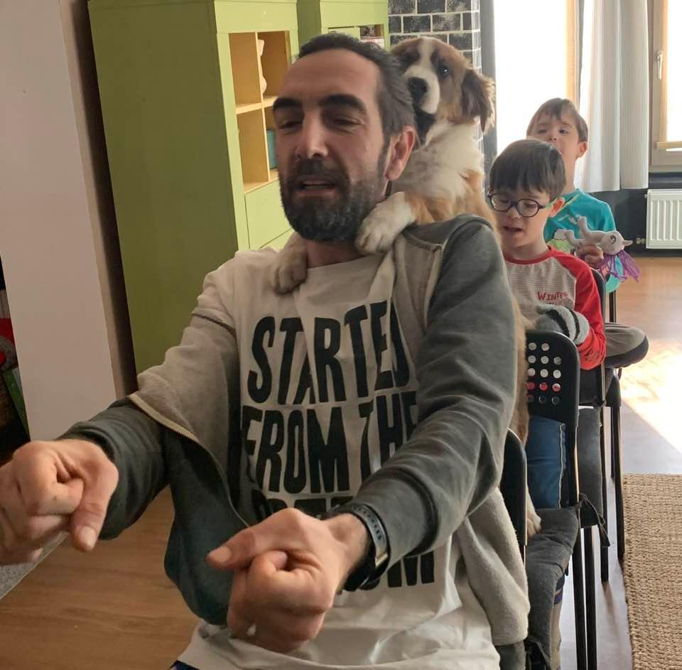 Cristina Bălan și soțul ei se gândesc și la nevoile altor copii (2)