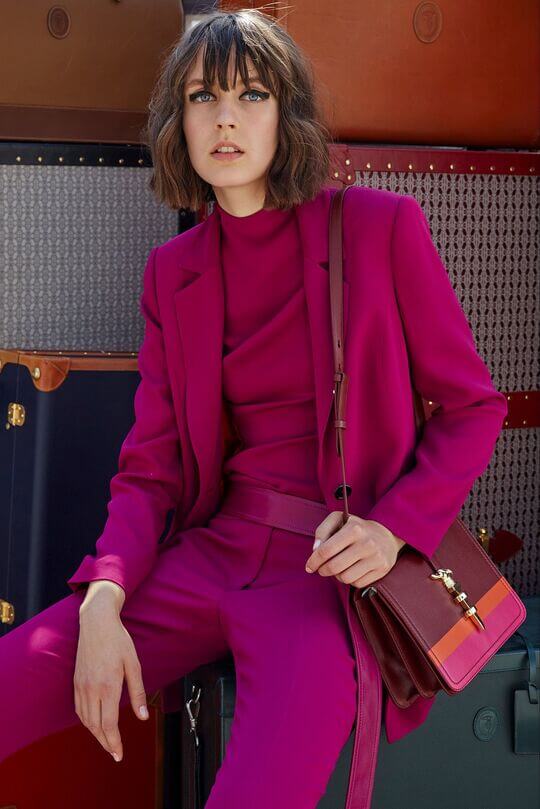 Cum arată Viva Magenta, culoarea anului 2023 8