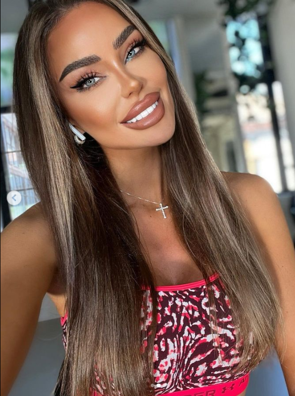 Cum arată, de fapt, părul Biancăi Drăgușanu