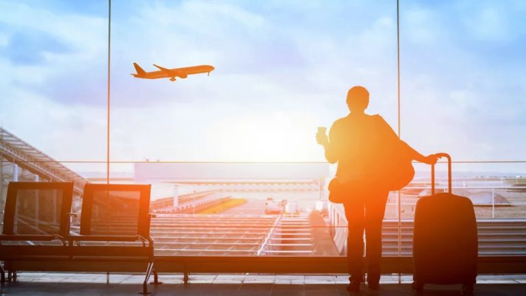 Cum obții despăgubiri dacă ți se pierd bagajele sau ți se anulează zborul. Pașii importanți pe care trebuie să-i urmezi VIDEO EXCLUSIV