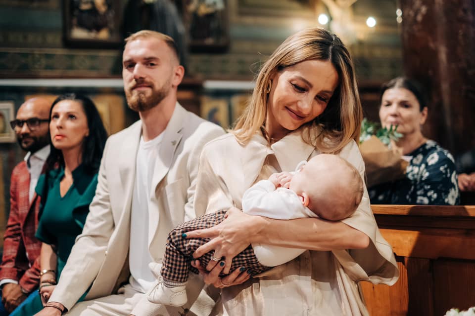 Flavia Mihășan încearcă să nu-l neglijeze pe soțul ei