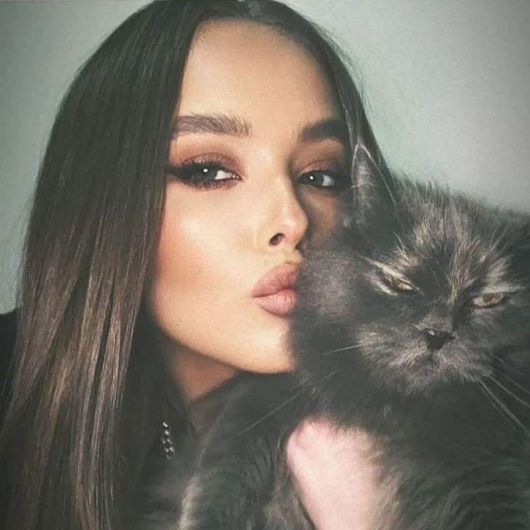 Mara Ancuța, fiica Ralucăi Moianu