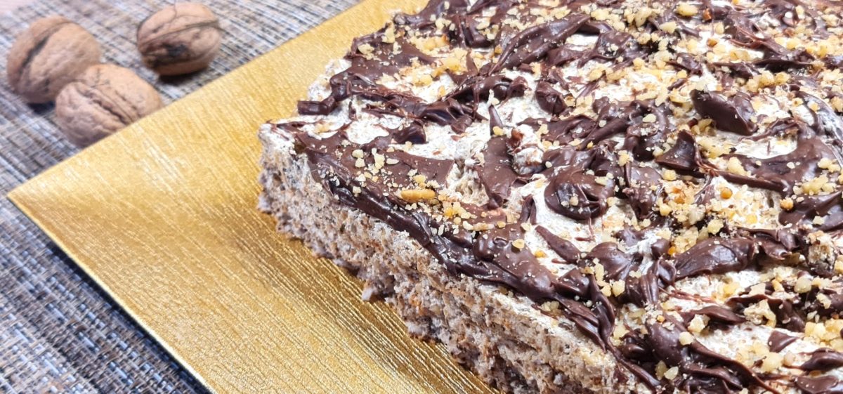 Prăjitură cu cremă de nuci și unt