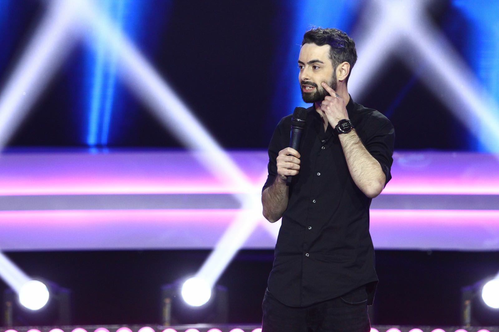 Radu Bucălae între stand-up comedy și influencereală