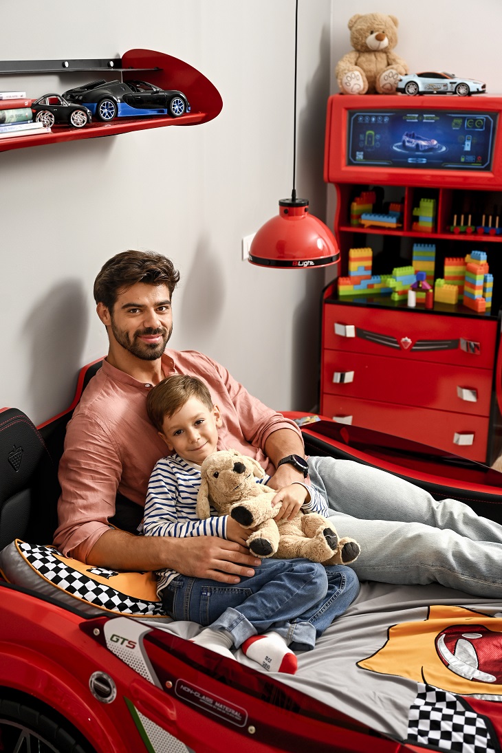 Ștefan Floroaică își face debutul în actorie cu un rol principal în serialul „Lia- soția soțului meu”