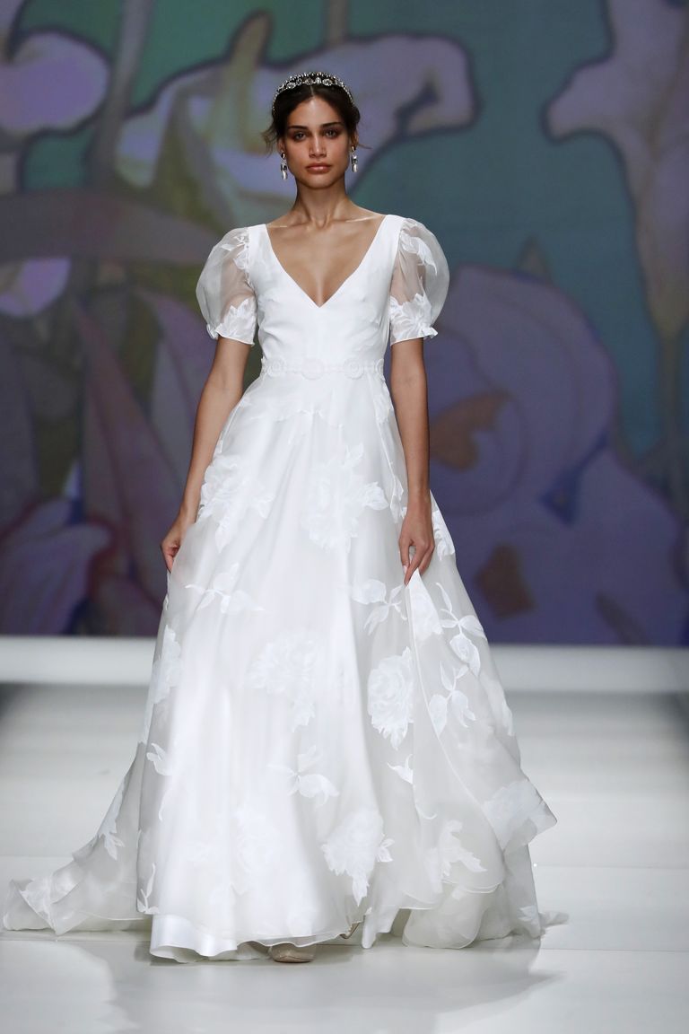 Rochii de mireasă 2023