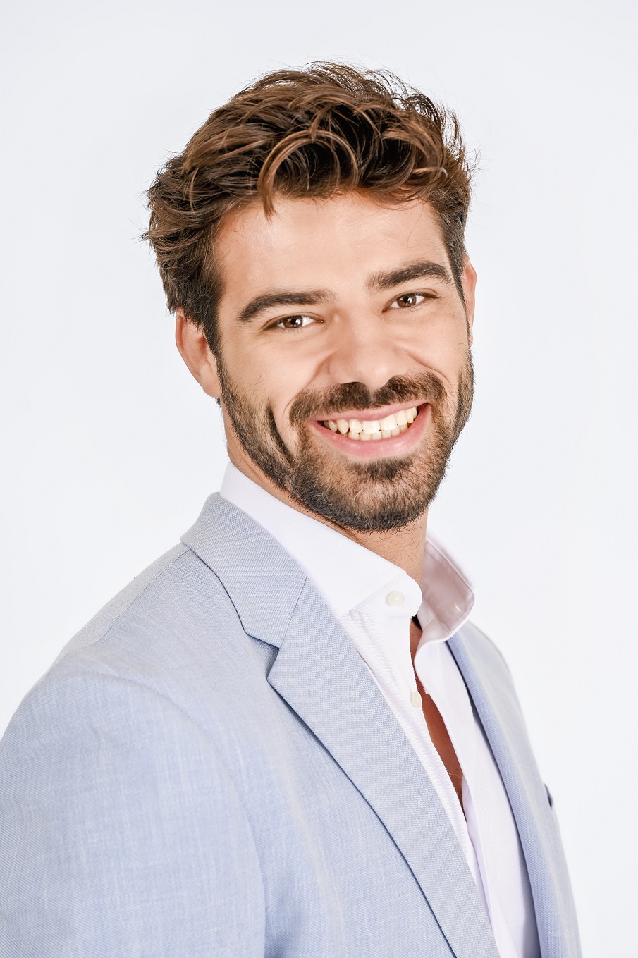 Ștefan Floroaică își face debutul în actorie cu un rol principal în serialul „Lia- soția soțului meu”