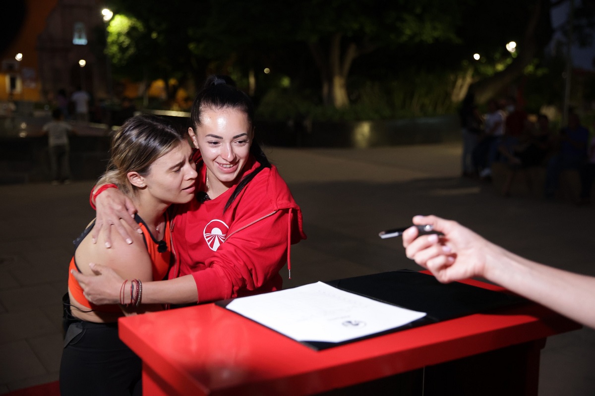 Larisa Iordache și Diana Bulimar