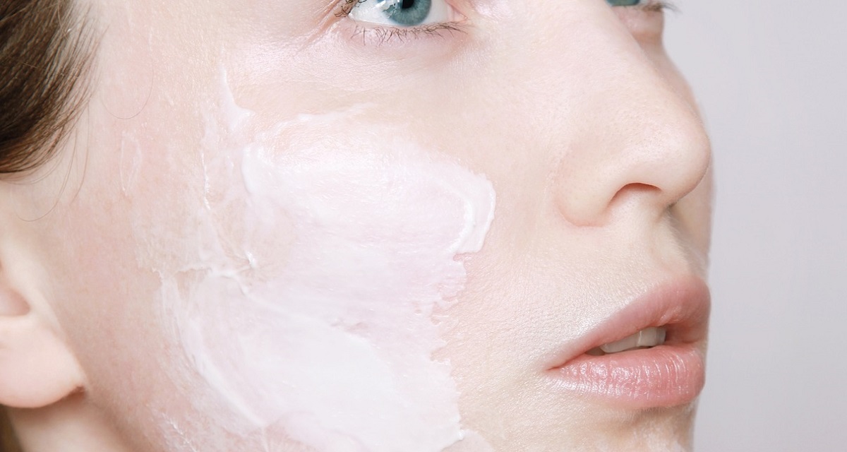 Masca de față care te întinerește cu 10 ani