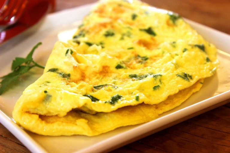 Ingredientul de aur pentru o omletă pufoasă. Ce nu trebuie să-ți lipsească, va ieși perfectă așa