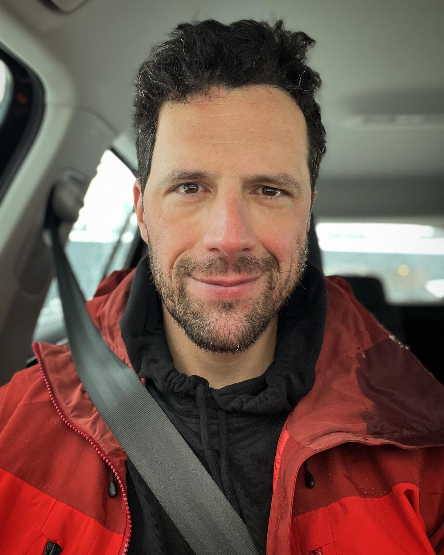 Ce a pățit Adrian Nartea, când un fan a cerut să facă o poză cu el: “Eram doar cu prosopul” VIDEO EXCLUSIV