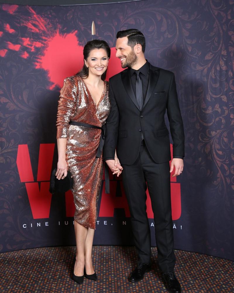 Ce a pățit Adrian Nartea, când un fan a cerut să facă o poză cu el: “Eram doar cu prosopul” VIDEO EXCLUSIV