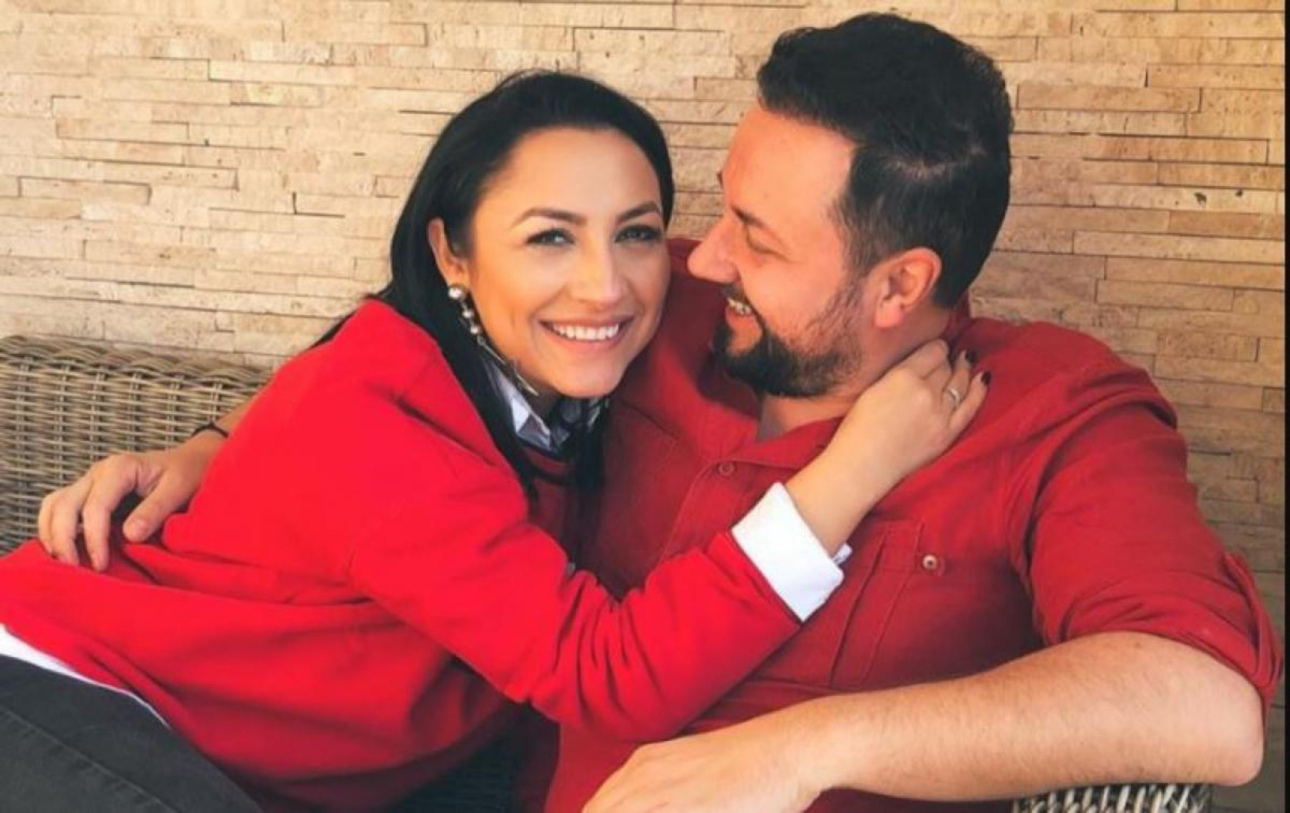 Ipostaza tandră în care au fost surprinși Andra și Cătălin Măruță de Dragobete