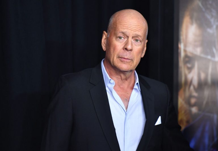 Boala severă cu care a fost diagnosticat Bruce Willis: „Nu există tratament”. Familia celebrului actor a făcut anunțul
