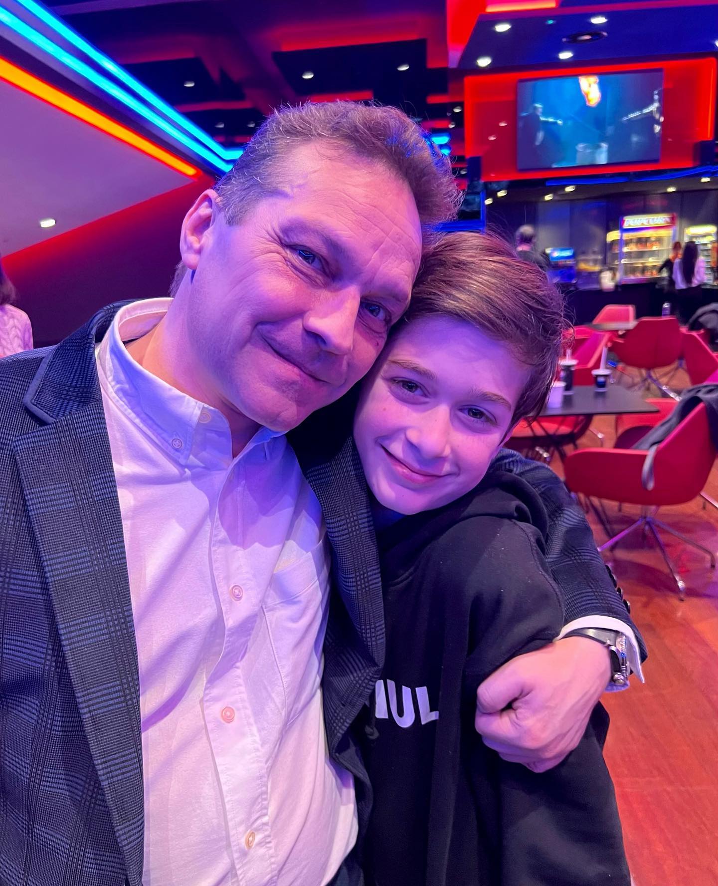 Cum face față filmărilor cel mai mic actor din serialul „Clanul” (2)