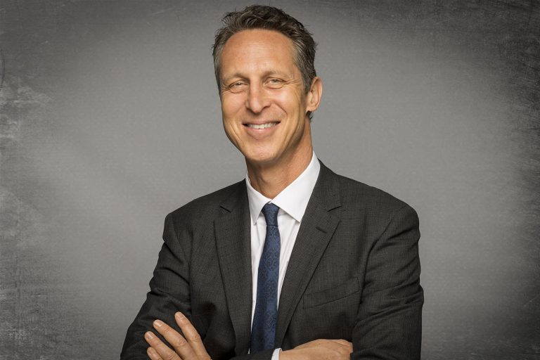 Cum și-a întinerit corpul cu 20 de ani un medic, expert în longevitate. Obiceiul banal de la care nu se abate, ce face în fiecare dimineață