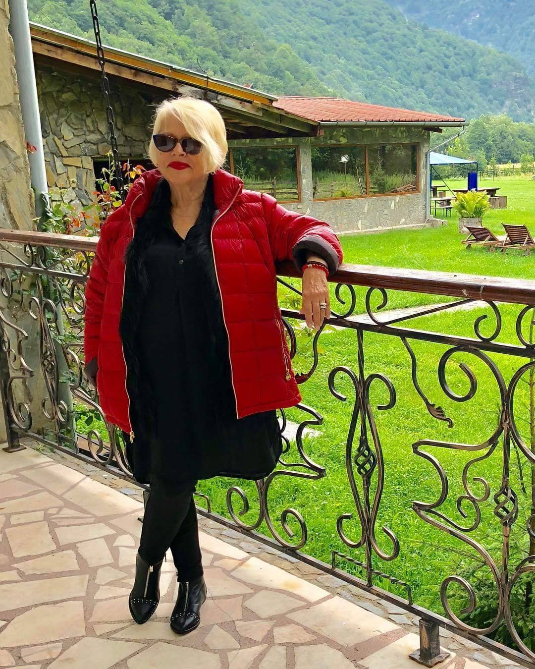 De ce Mirabela Dauer nu vorbește cu fiul ei