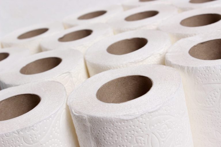 De ce hârtia igienică este albă, de fapt. Explicația e chiar banală