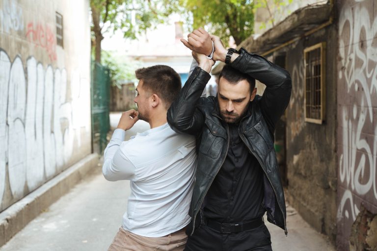 Denis Hanganu, despre peripețiile pe care le trăiește la filmările serialului „Clanul”: „O scenă durează și 7 ore. Nu avem voie să greșim” VIDEO EXCLUSIV