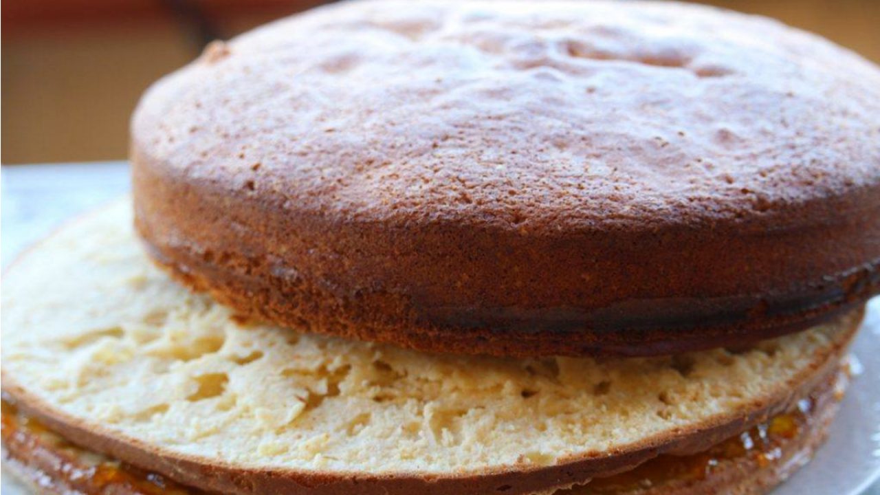 La ce temperatură se coace blatul de tort