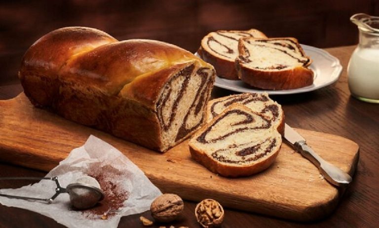 Cozonacul se coace cu ventilație sau fără? Detaliul esențial pe care trebuie să-l știi pentru a ieși perfect